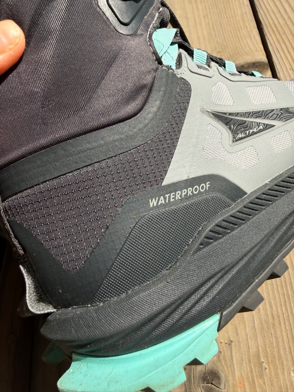 Altra Women's Lone Peak 9 Waterproof Gray and Teal Hiking Boots - Excellent - Picture 17 of 17